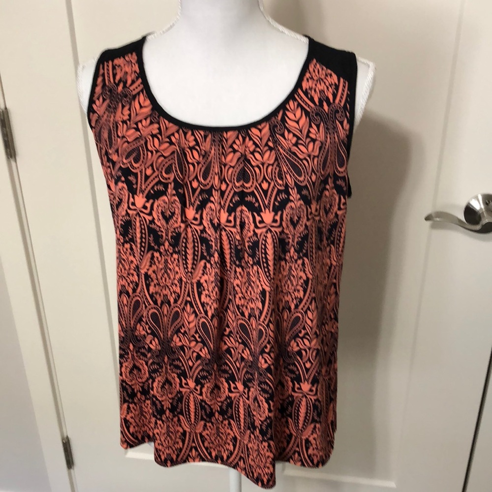 Preloved EUC Corvia Size M Coral & Black Top!